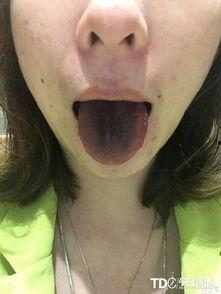 女人吃瓜吐舌视频,辣眼瞬间！女子吃瓜吐舌视频走红网络